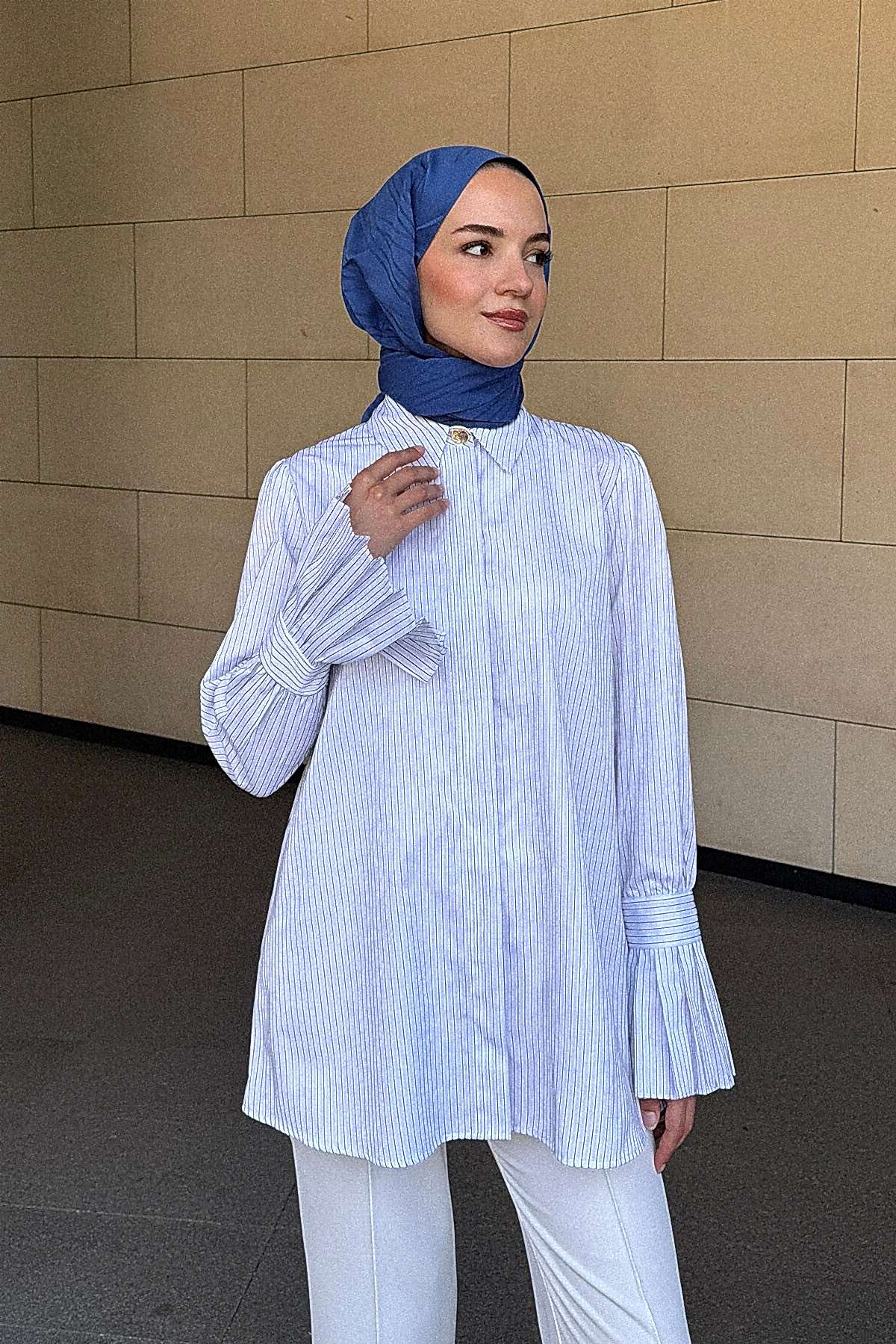 Lacivert Çizgi