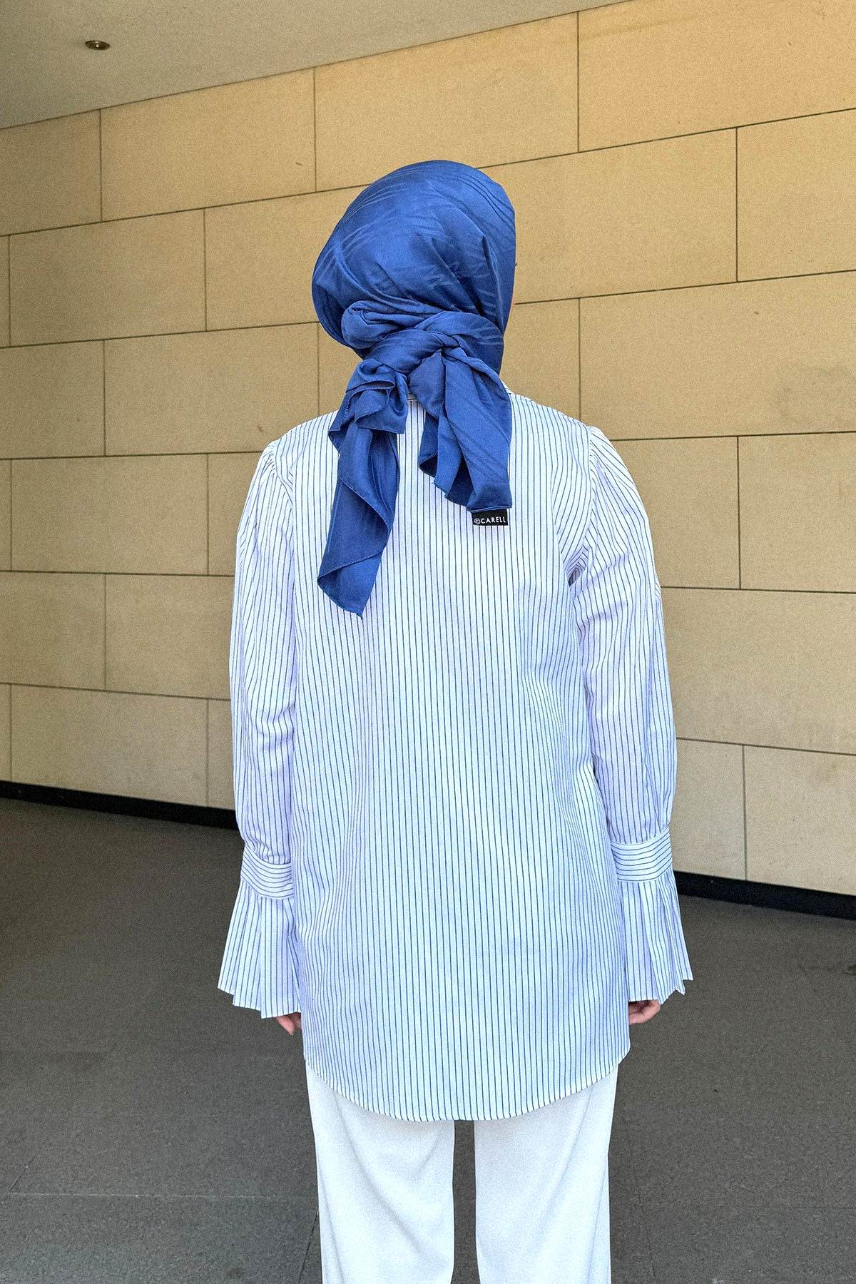 Lacivert Çizgi